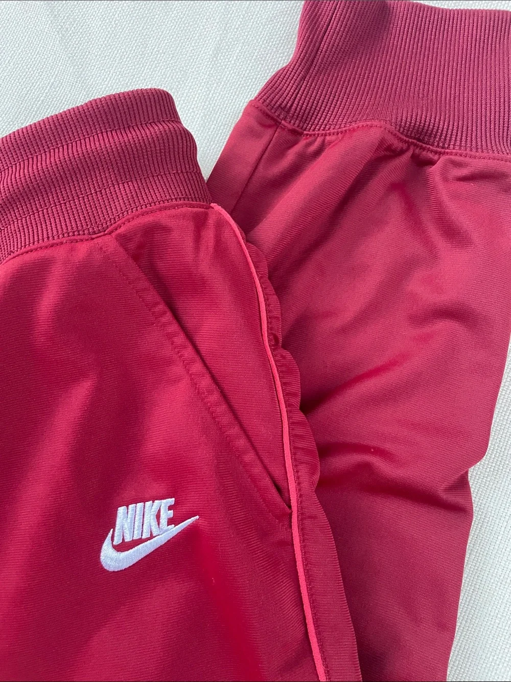 Nike Women’s Burgundy Joggers with Pink Piping Medium